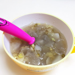 银耳百合绿豆汤