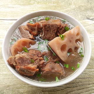 莲藕脊骨汤
