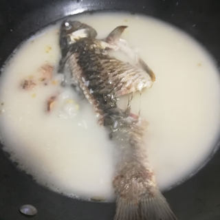 鲫鱼汤
