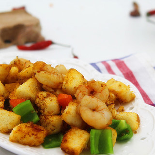 鱼香虾仁杂蔬炒馒头