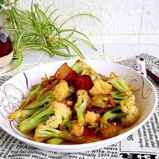 腊肉炒花菜