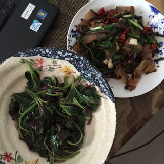 蕨菜炒腊肉