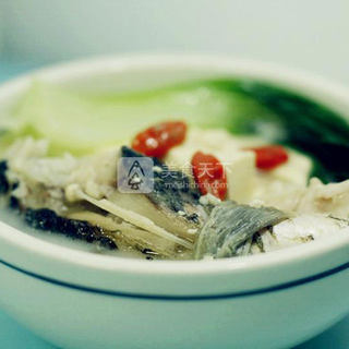 鲫鱼豆腐汤