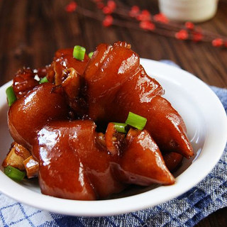 酒香入佳肴---啤酒焖猪蹄