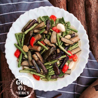 夏季瘦身不是梦：质朴美味豆角烧茄子