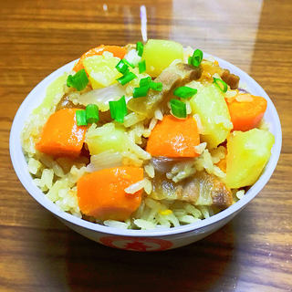 土豆焖饭