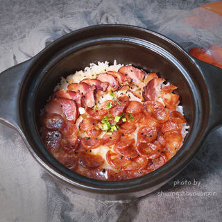 腊味煲仔饭