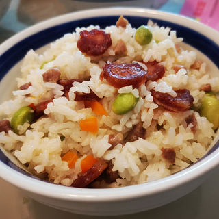 腊肠青豆饭