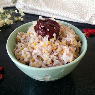 杂粮红枣米饭