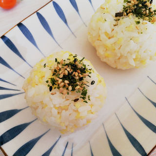 鲍鱼酱双米饭团