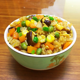 蚝油彩色炒饭