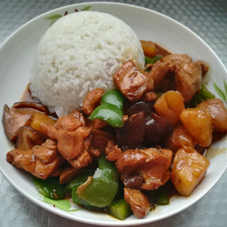 黄焖鸡米饭
