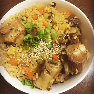 砂锅排骨焖饭
