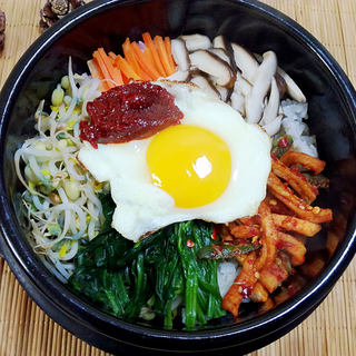 石锅拌饭