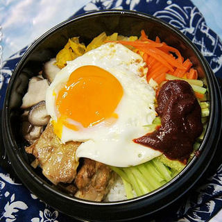 韩式石锅拌饭
