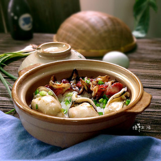 好吃到食神也流泪的，浓郁惹味，煲仔饭
