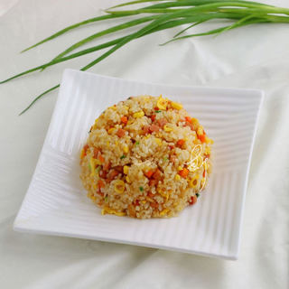 火腿胡萝卜炒饭