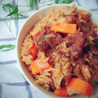 蒜香胡萝卜排骨焖饭