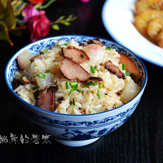 萝卜酱肉饭