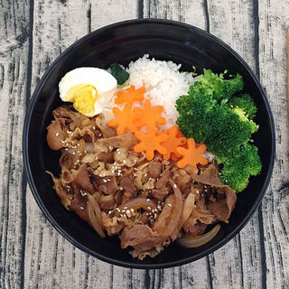 肥牛饭