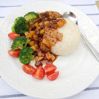 黑椒牛肉盖浇饭