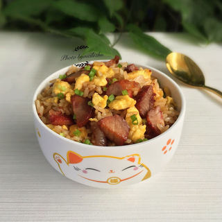 川味腊肠炒饭