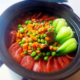 腊肠煲仔饭