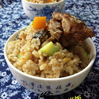 电饭煲~香菇排骨米饭