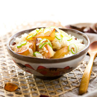 【土豆焖饭】回忆起儿时的柴火饭