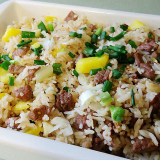 牛肉菠萝粒炒饭