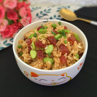 腊肠毛豆炒饭