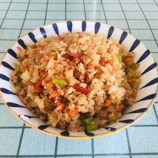 腊肠炒饭