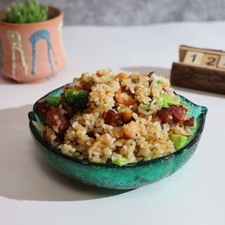 虾仁西蓝花香肠炒饭