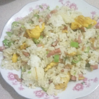 火腿炒蛋饭
