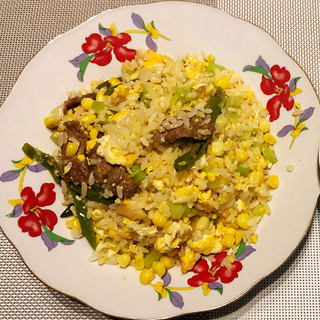 杂蔬牛肉蛋炒饭