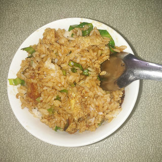 鸡蛋甘蓝炒饭