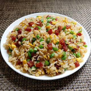 豆角腊肠蛋炒饭