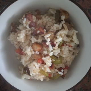 腊肠虾仁炒饭