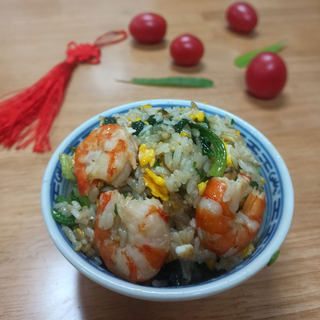 菠菜虾仁蛋炒饭