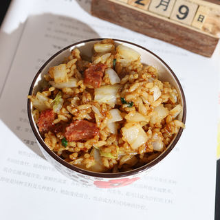 香肠白菜梗炒饭