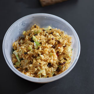 花菜肉丁炒饭