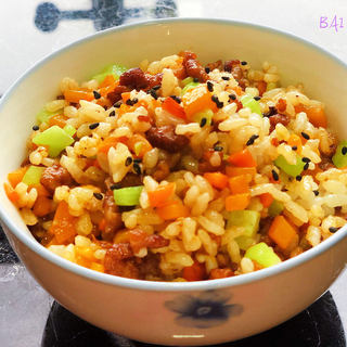 肉丁南瓜时蔬炒饭