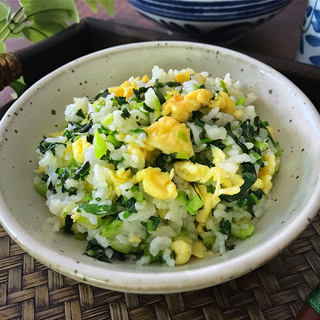 青菜鸡蛋炒饭