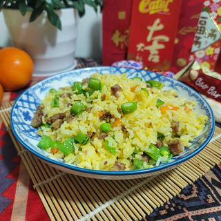 甜豆腊肠炒饭