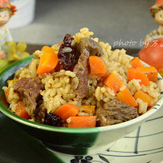 牛肉抓饭