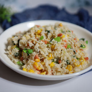 火腿玉米炒饭