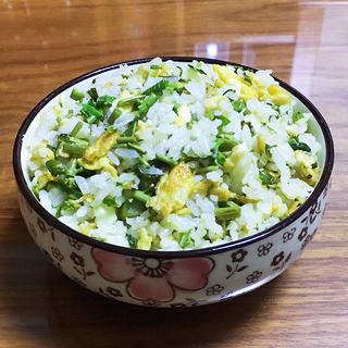 香椿蛋炒饭