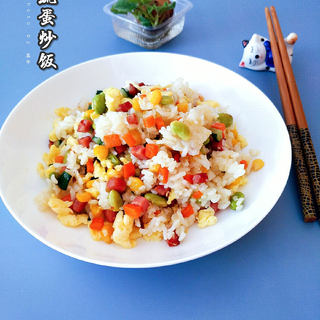 彩蔬蛋炒饭