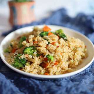 胡萝卜西蓝花炒饭