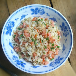 青椒火腿肠炒饭